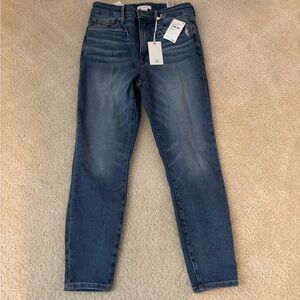 Good American jeans 
Size 6
NWT